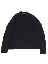 UCV4902 BLACK.jpg